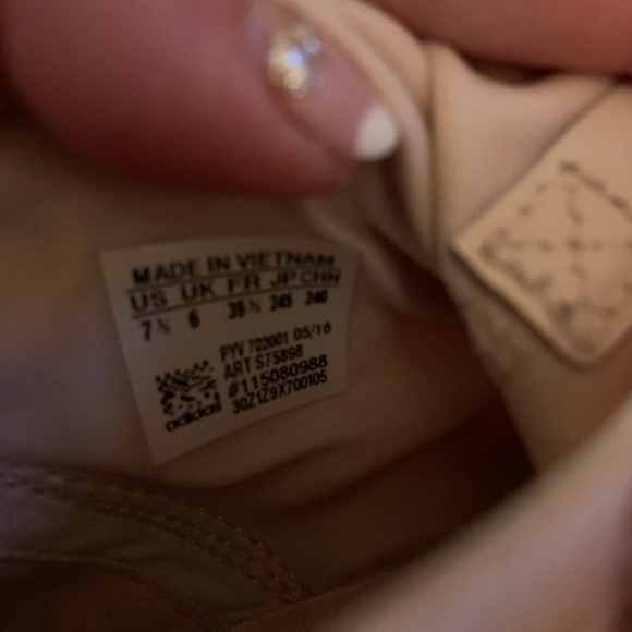 ADIDAS TUBULARS - Picture 3 of 3